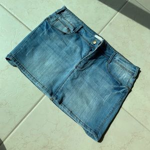 Denim, stretchable skirt size 30